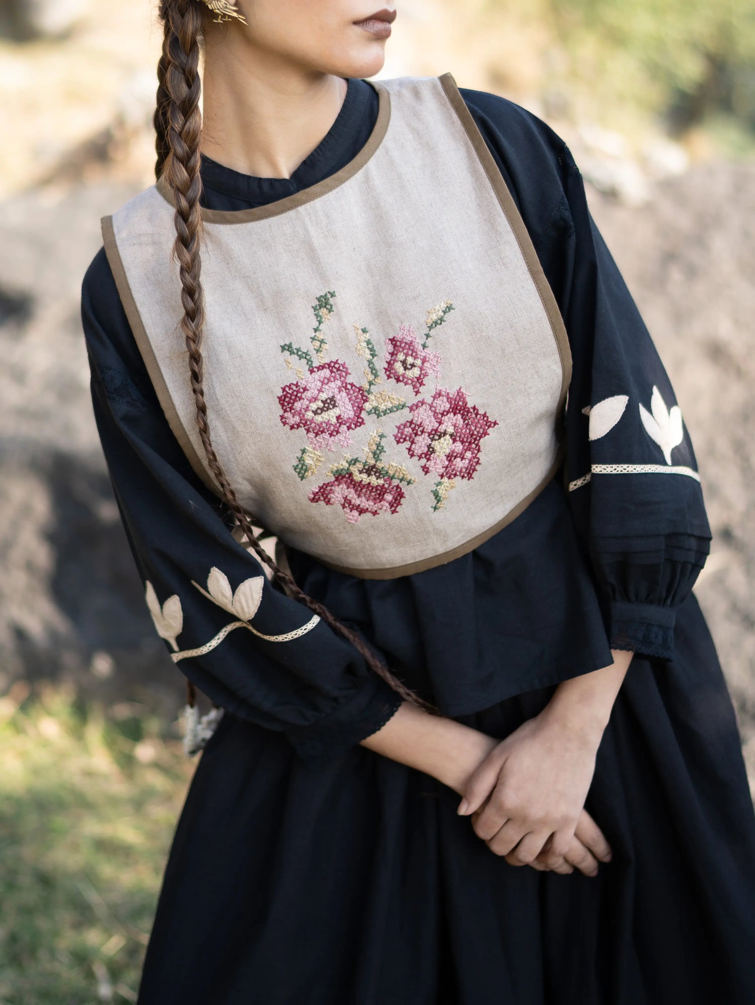 Sonnet Bib