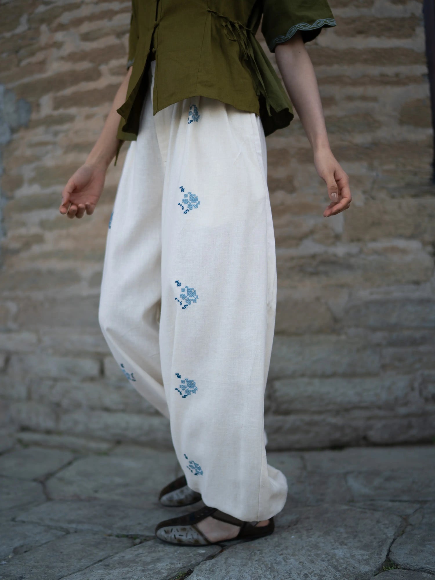 The form Pant