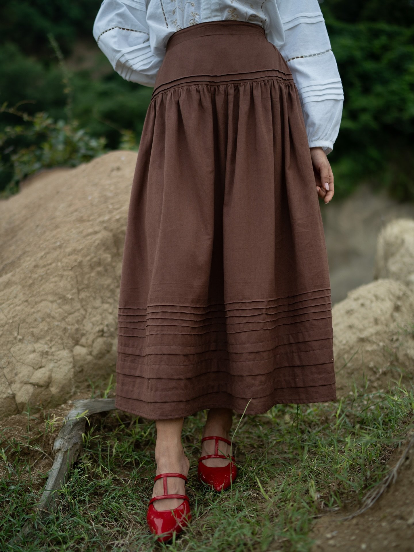 Every pleat counts ~ our caia hand pleated skirt in mocha brown shade 
www.urnam.com Every pleat counts ~ our caia hand pleated skirt in mocha brown shade 
www.urnam.com