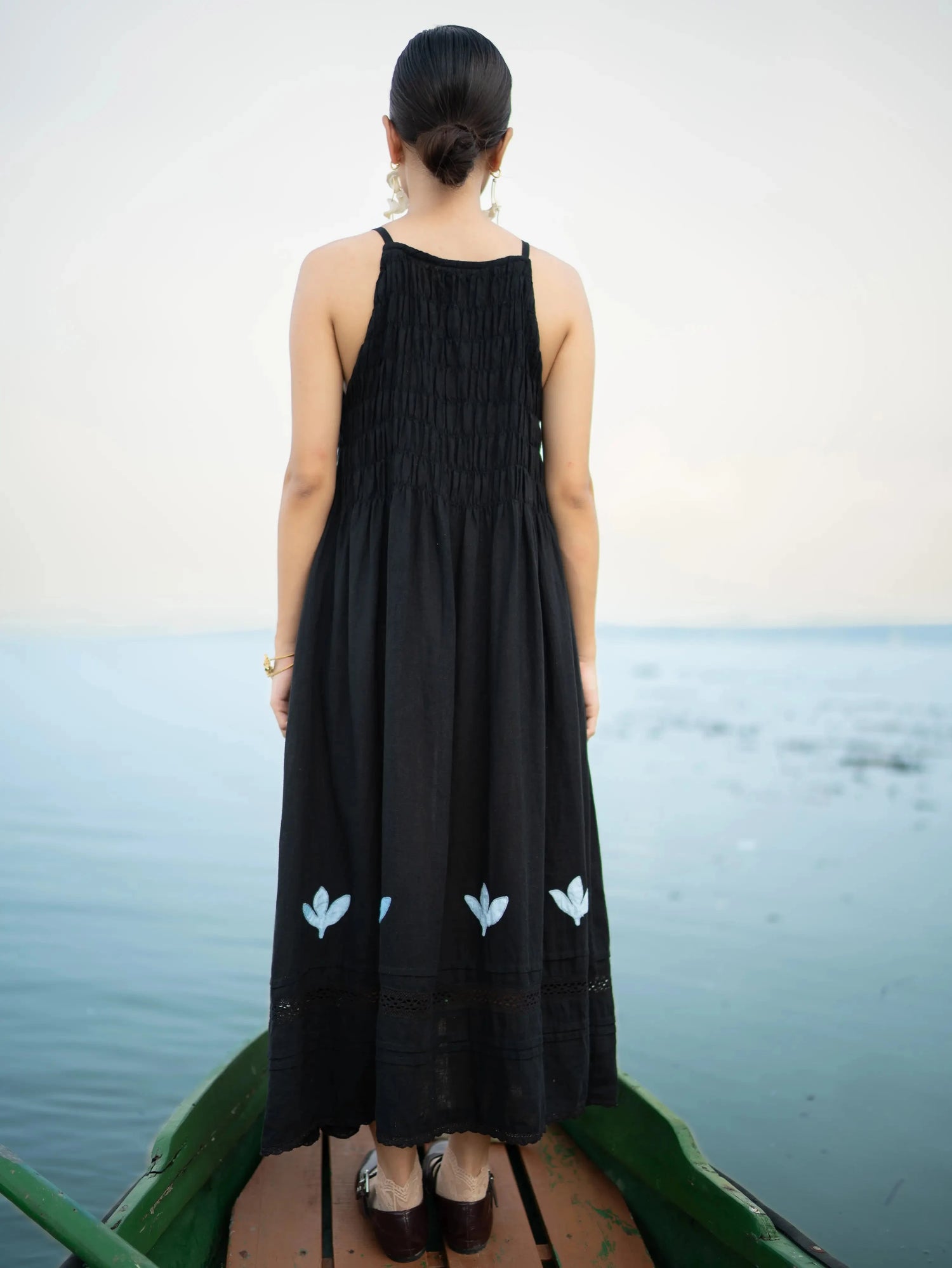 Hand Embroidered Dress in Breathable Fabric | URNAM | Noa Dress Hand Embroidered Dress in Breathable Fabric | URNAM | Noa Dress
